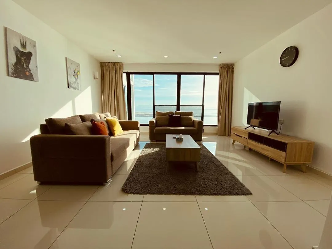 Sunrise Gurney Beautiful Sea Or City View Duplex 2Br Apartment George Town