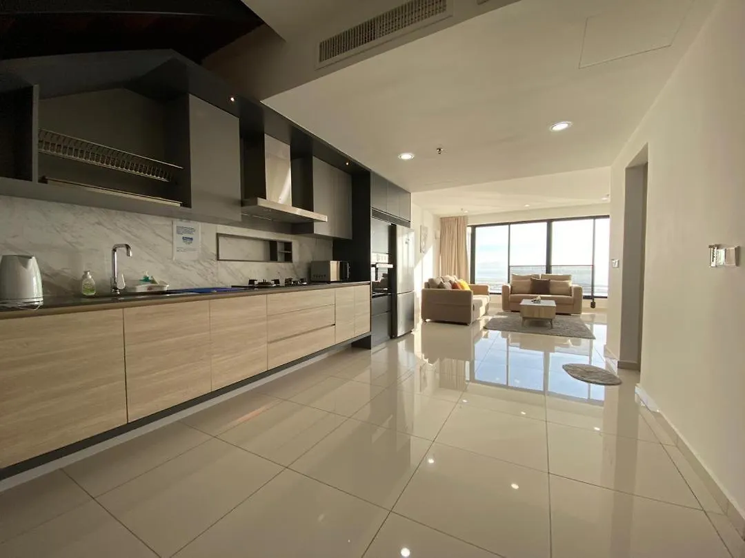 Sunrise Gurney Beautiful Sea Or City View Duplex 2Br Apartment George Town