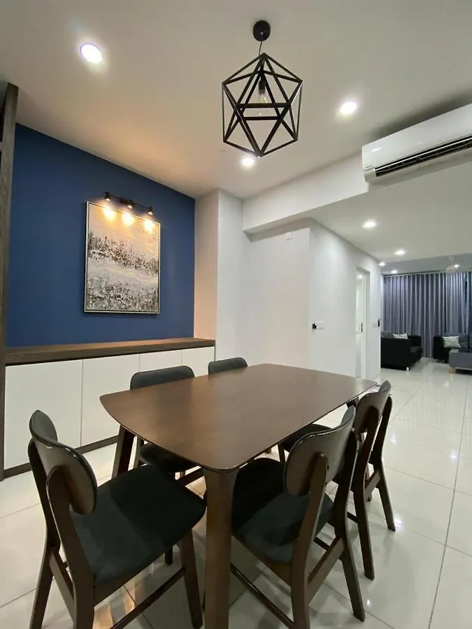Sunrise Gurney Beautiful Sea Or City View Duplex 2Br Apartment George Town