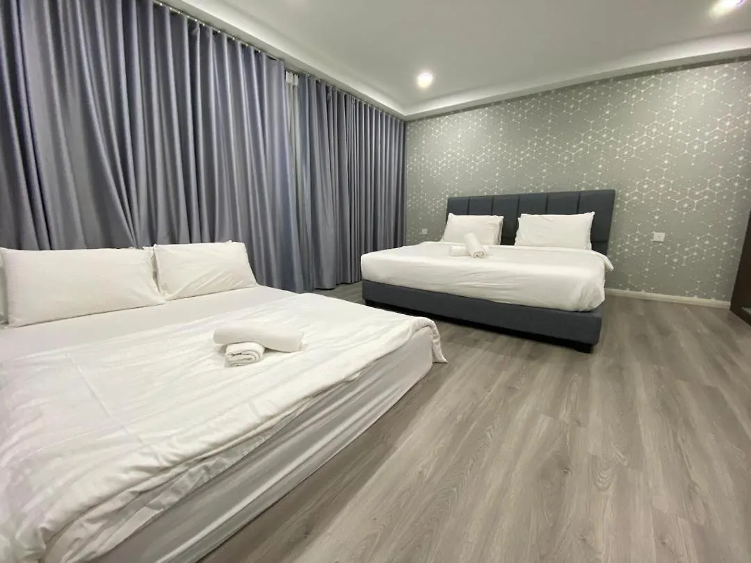 Sunrise Gurney Beautiful Sea Or City View Duplex 2Br Apartment George Town 0*,  Malaysia