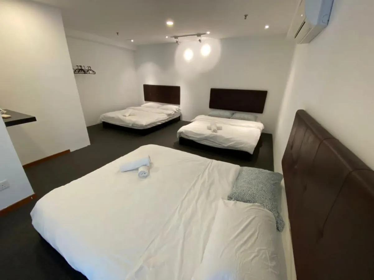Sunrise Gurney Beautiful Sea Or City View Duplex 2Br Apartment George Town