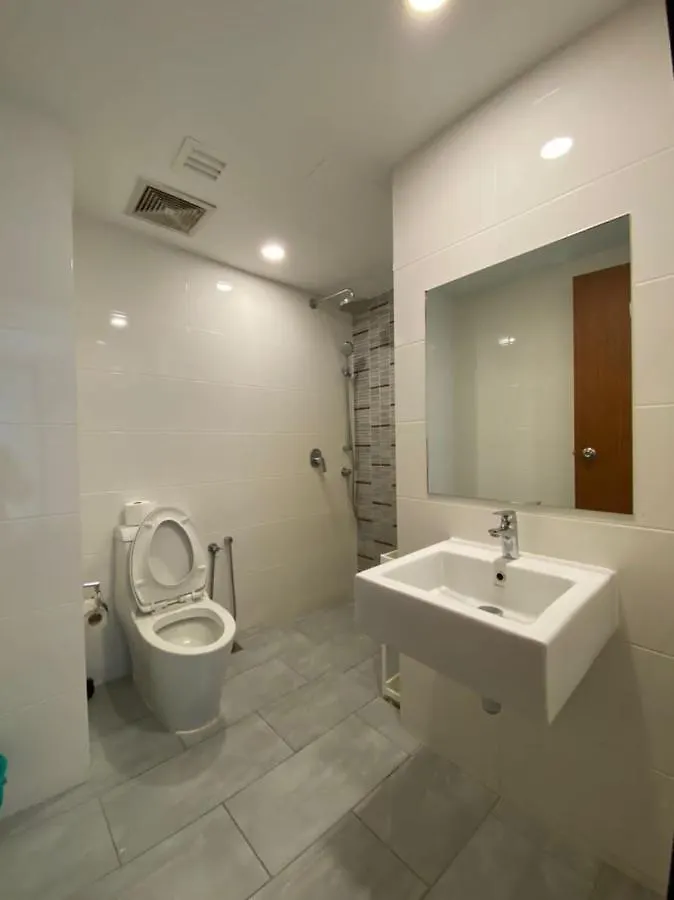 Sunrise Gurney Beautiful Sea Or City View Duplex 2Br Apartment George Town Malaysia
